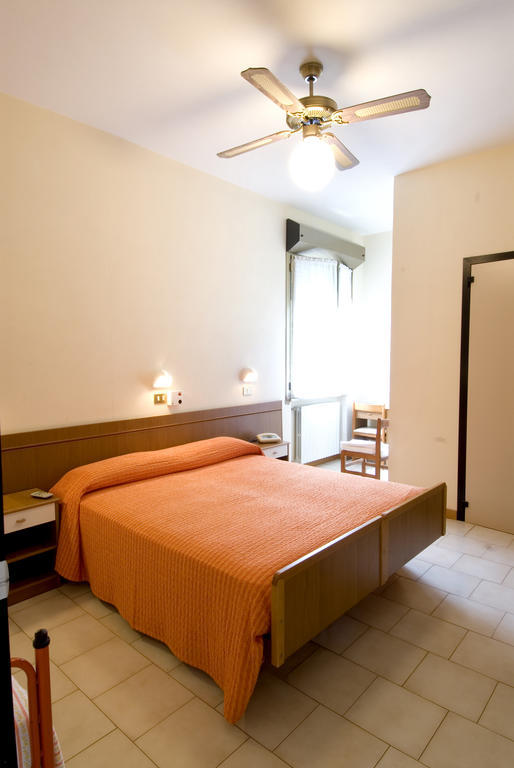 Hotel Belvedere Castrocaro Terme Ruang foto