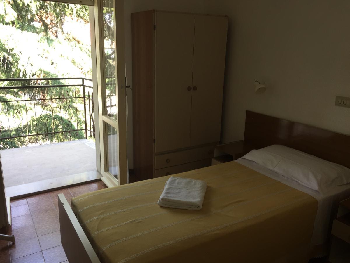 Hotel Belvedere Castrocaro Terme Bagian luar foto